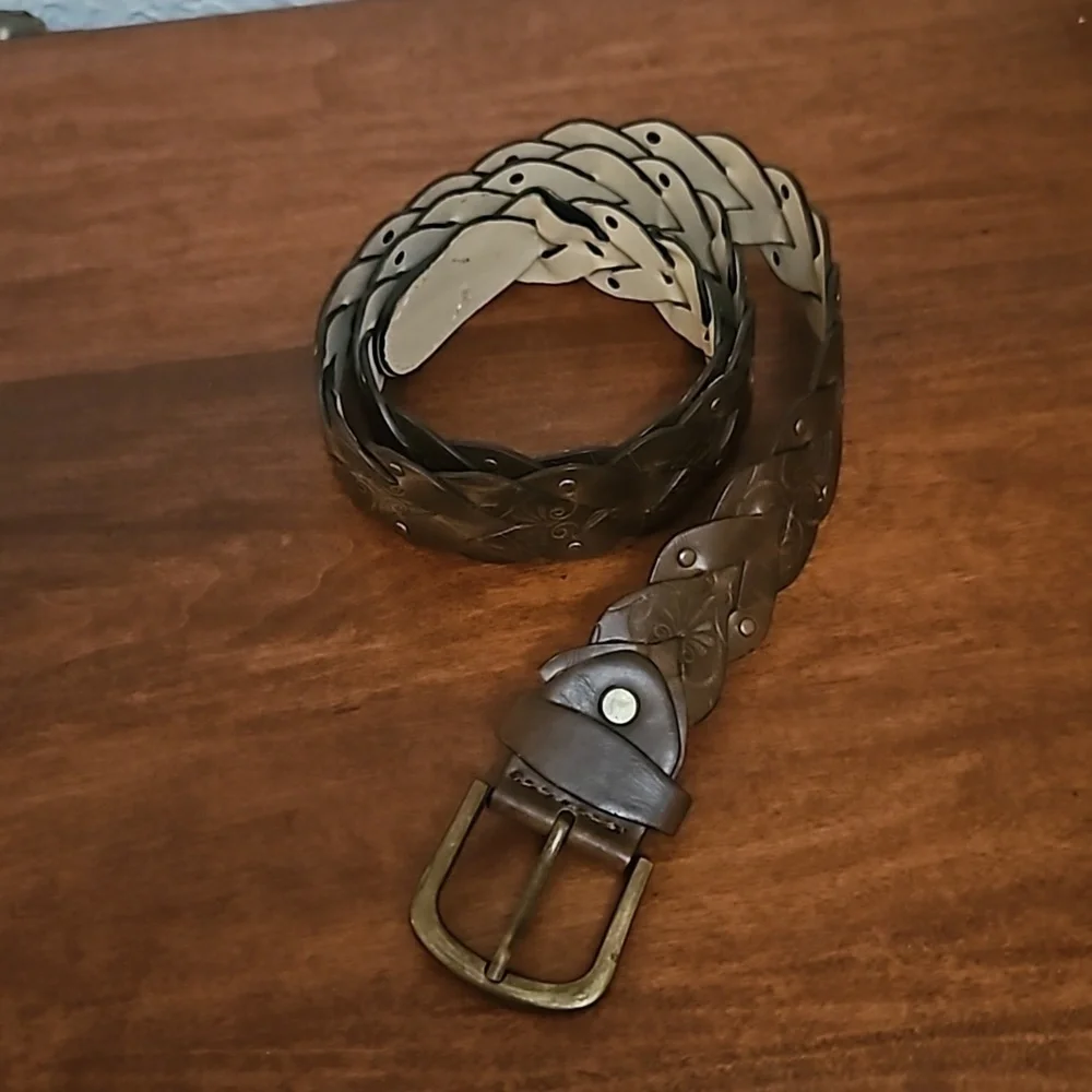 VTG Brown Faux Leather Embossed Woven Belt